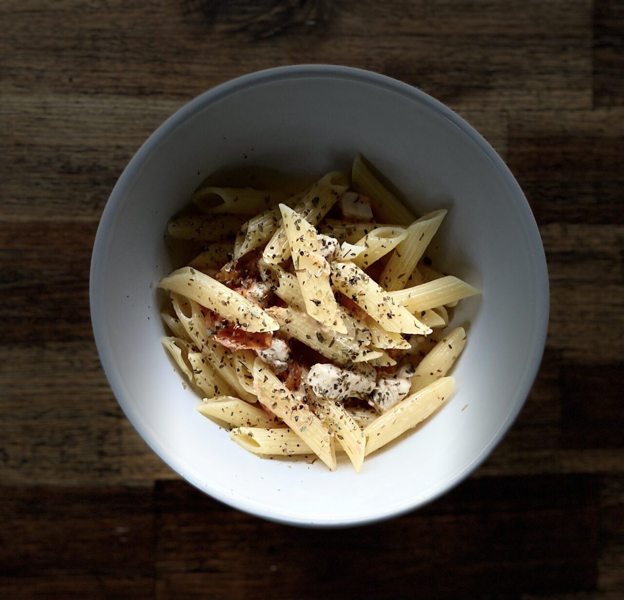 PASTA MIT VEGANEM ROSMARIN HÜHNCHEN - Schlagfix